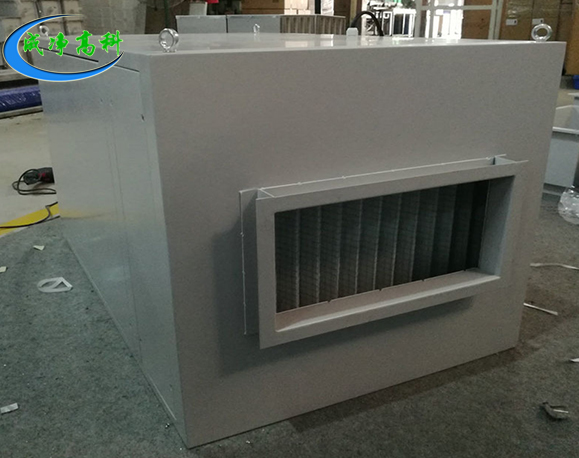 Multi-stage air purification cabinet